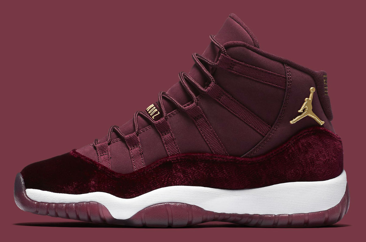 Burgundy store retro 11